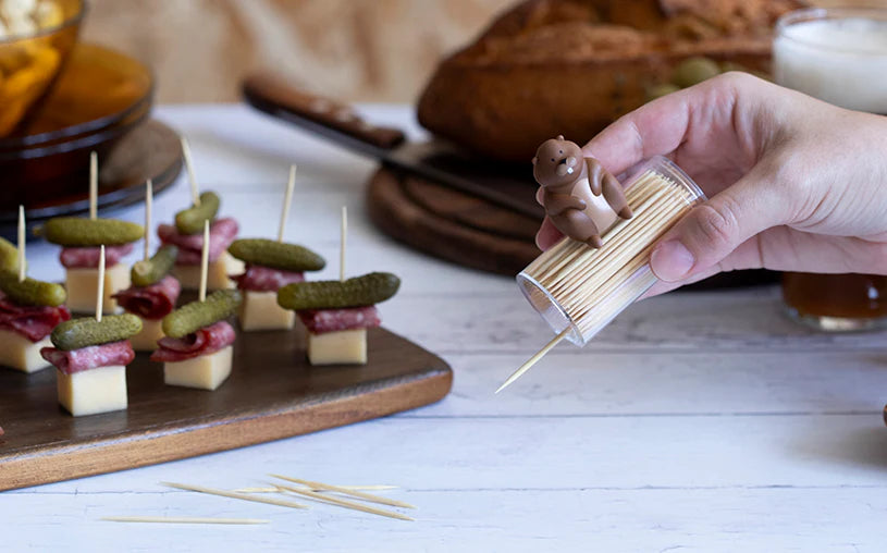 Woody - toothpick dispenser | PELEGDESIGN