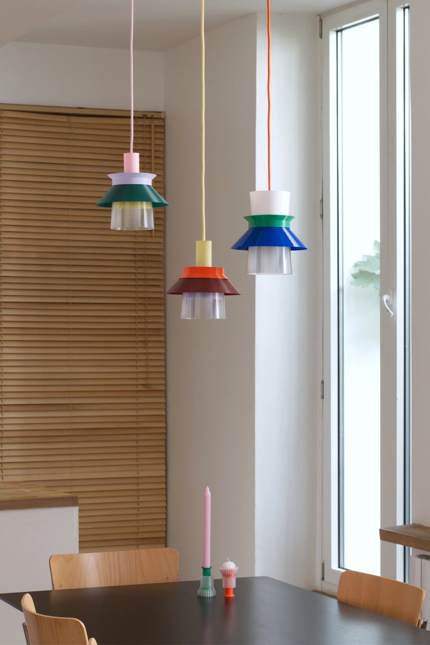 Hanglamp Romi - oranje kabel | Warren & Laetitia