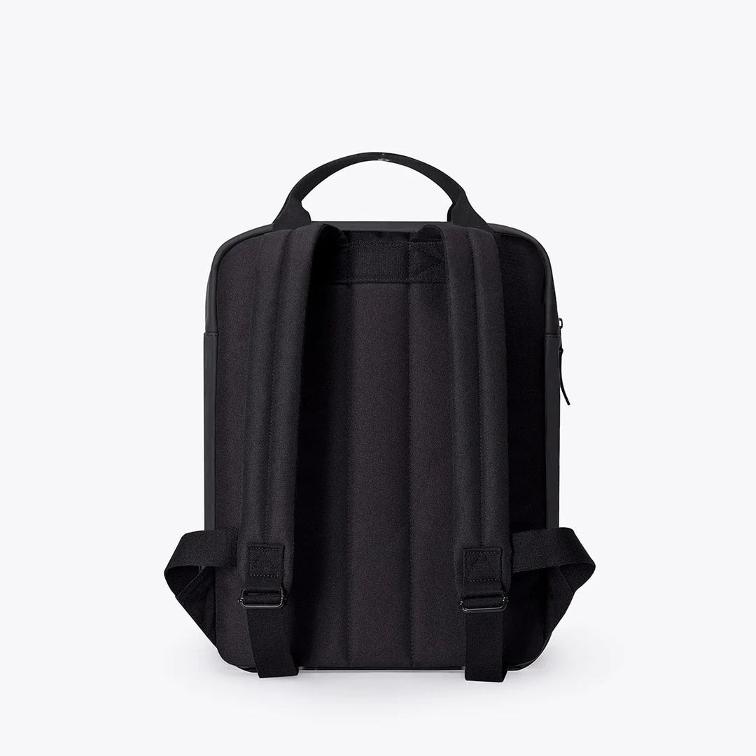 Ison medium backpack - Black | Ucon Acrobatics
