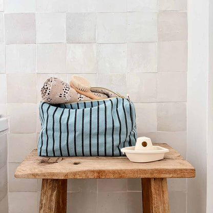 Wash bag - Vic - Stripes Tennis Sky Blue | Rose in April