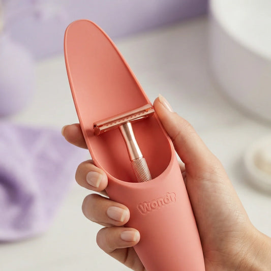Safety razor case - soft coral | Wondr Care