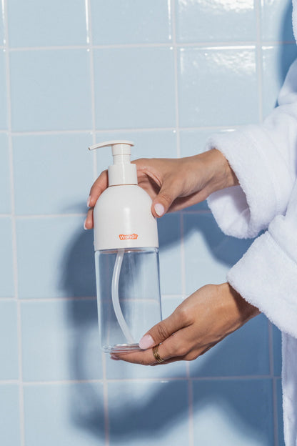 Refillable Pump Bottle - Crème | Wondr Care