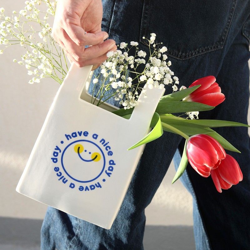 Vase plastic bag | Fluid market - de inKijk