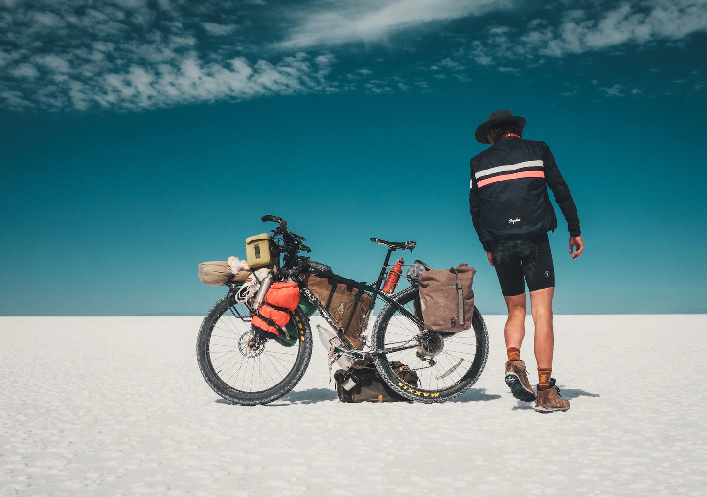 Two Years On A Bike - From Vancouver to Patagonia | Gestalten