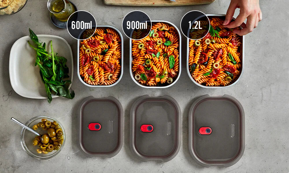 Steel Food Box - Medium - Grey/Red | Black+blum - de inKijk