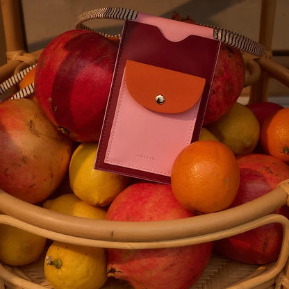 Phone pouch - coloré - cherry red + dolce pink | Sticky Sis - de inKijk