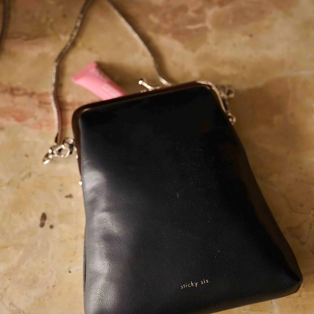 Phone wallet - club chic - black | Sticky Sis
