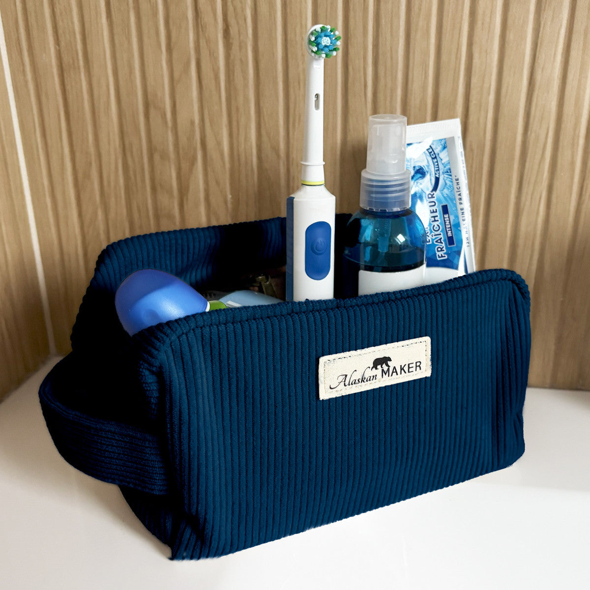 Toiletry bag corduroy willow - navy blue | Alaskan Maker