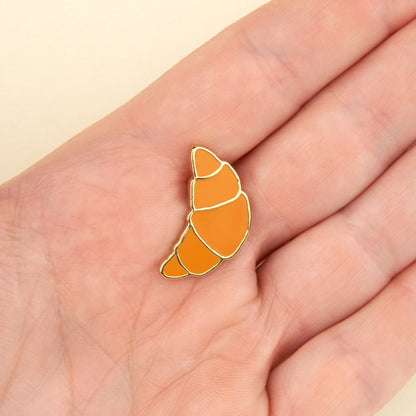 Croissant pin | Coucou Suzette