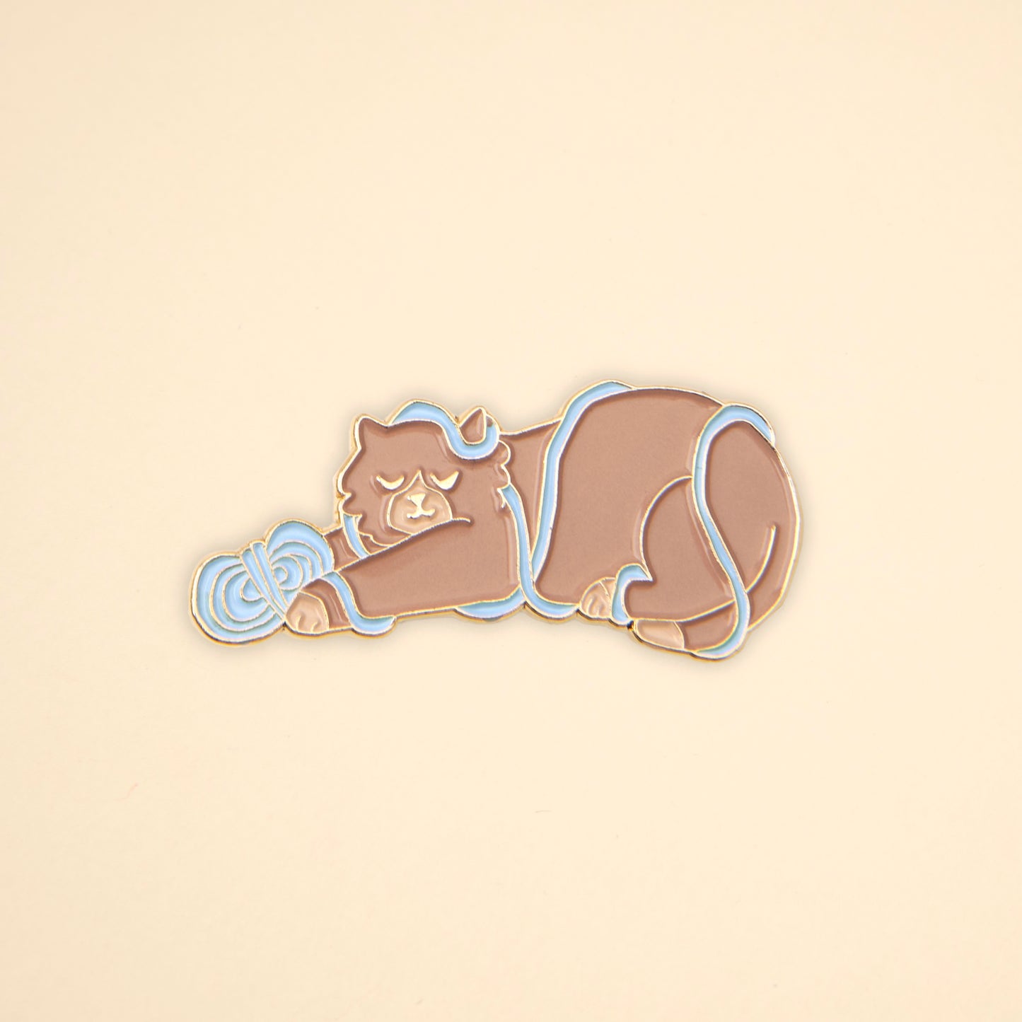 Wool ball cat pin | Coucou Suzette