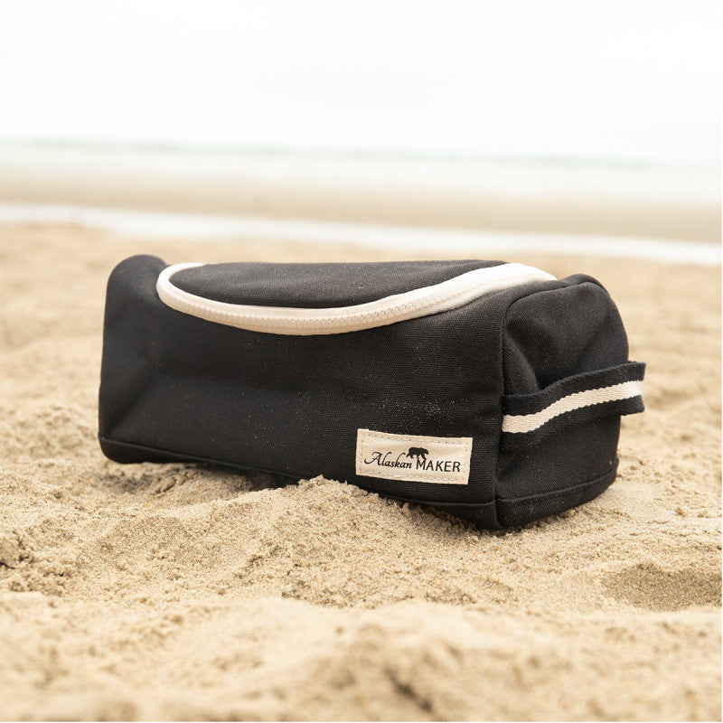 Eco-friendly toiletry bag Kenaï - black | Alaskan Maker - de inKijk
