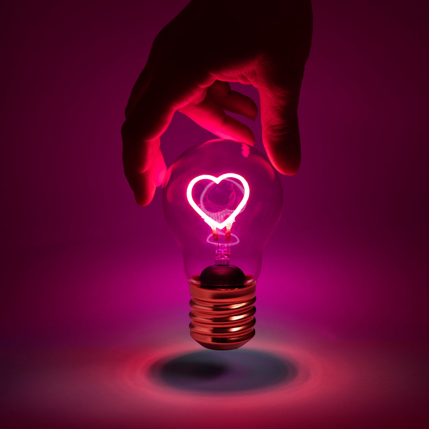 Cordless Heart Lightbulb | Suck UK