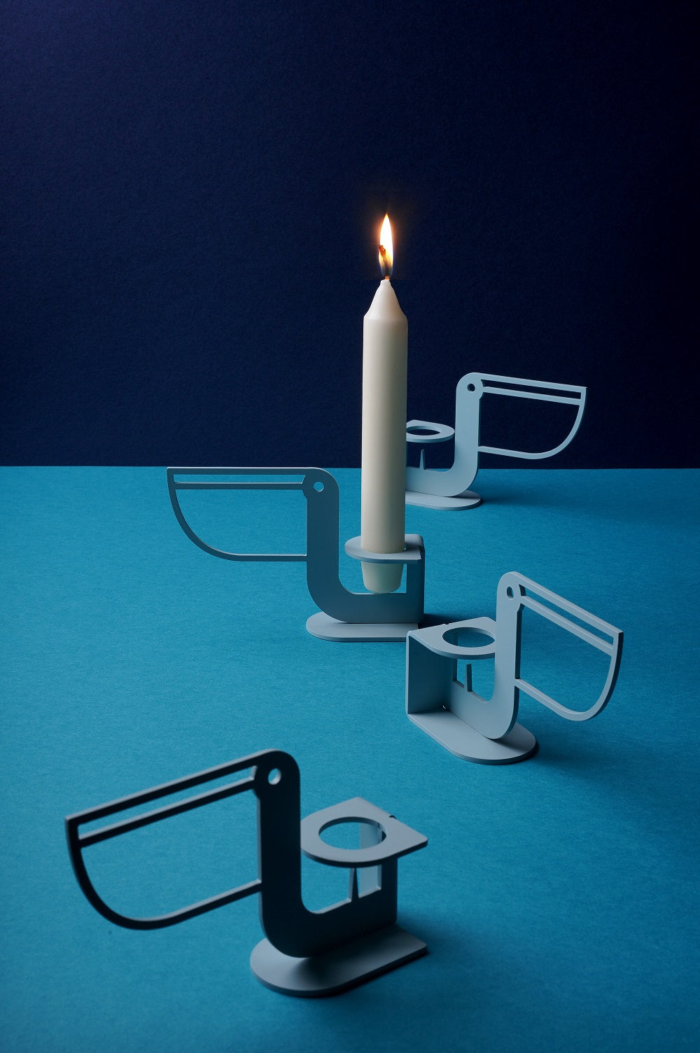 Flying candle - Pelican | Studio Ilsangisang - de inKijk