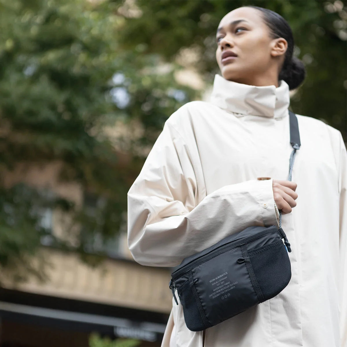 Jona Large Bag - Air - Black | Ucon Acrobatics