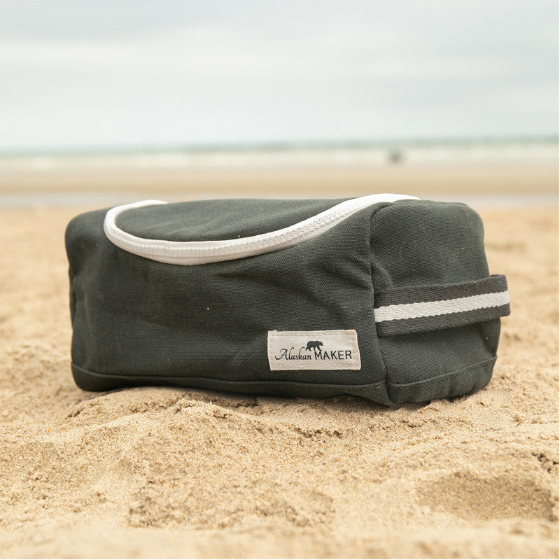 Eco-friendly toiletry bag Kenaï - khaki | Alaskan Maker