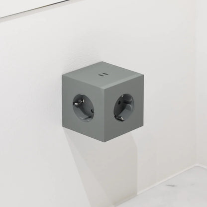 Square 2 stekkerdoos - oak green | Avolt - de inKijk