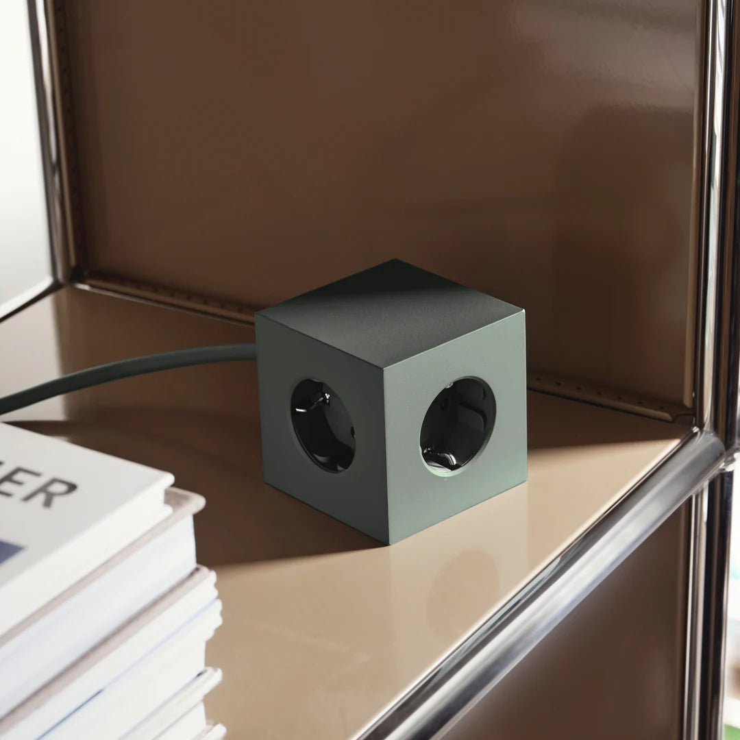 Square 1 stekkerdoos - oak green | Avolt