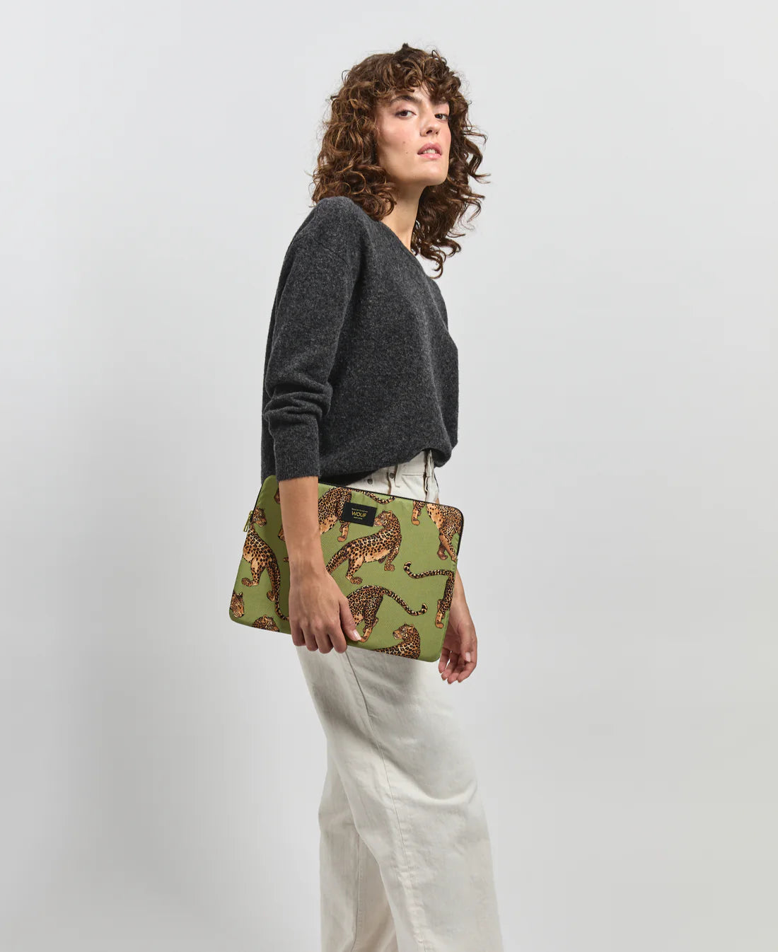 Olive leopard laptop sleeve 13/14" | Wouf - de inKijk