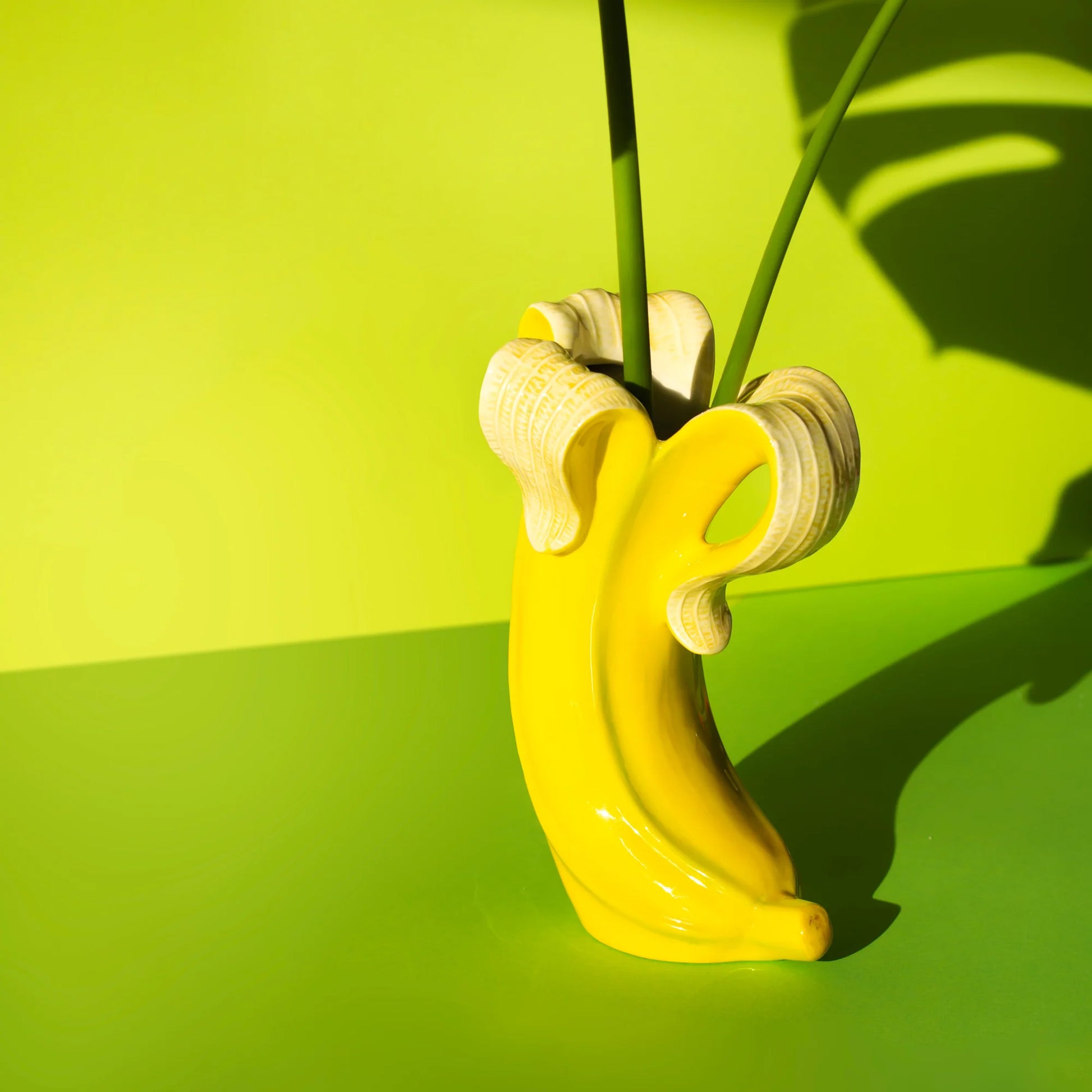 Vase medium - banana romance | Donkey Products - de inKijk