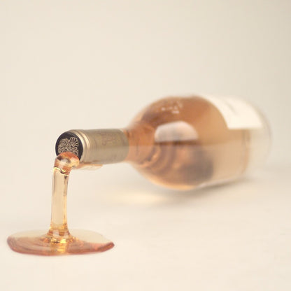 Wine bottle holder - rosé | Studio Ilsangisang - de inKijk