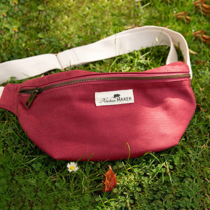 Fanny pack swing - raspberry | Alaskan Maker