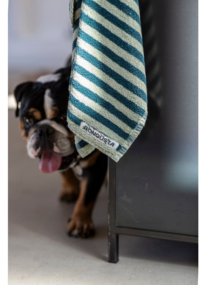 Naram guest towel - sea foam & deep teal | Bongusta - de inKijk