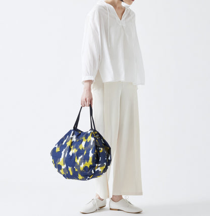 Shupatto foldable bag M - Shade of Trees | Shupatto