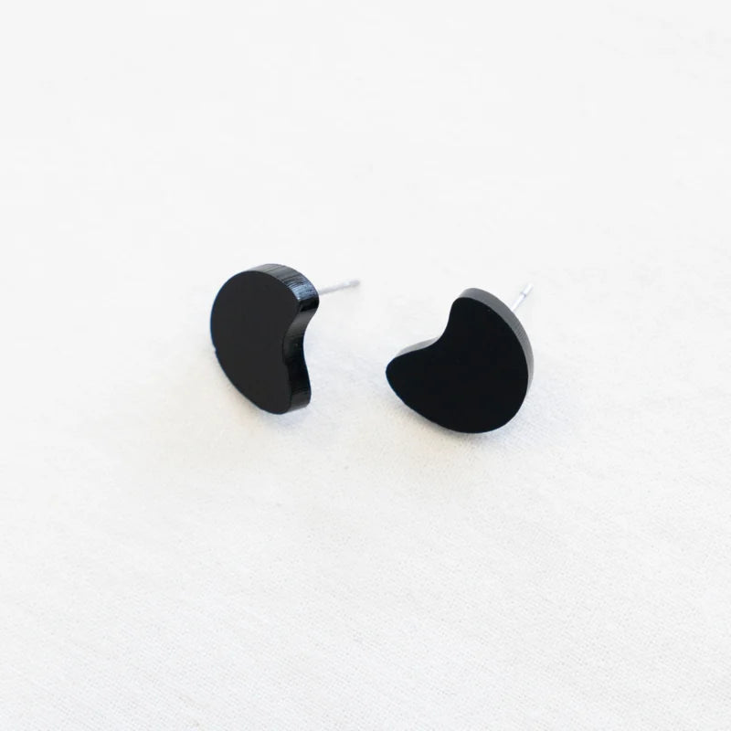 STUD.04 - zwart | Studio Nok Nok - de inKijk