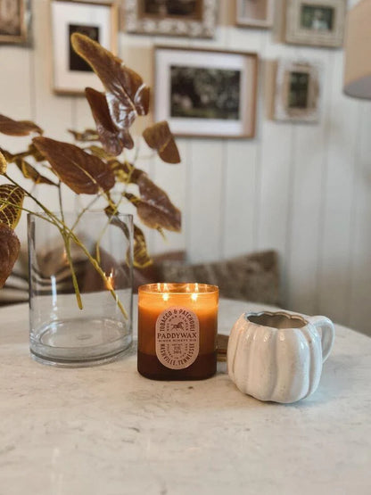 Glass candle 12 oz - tobacco & patchouli | Paddywax - de inKijk