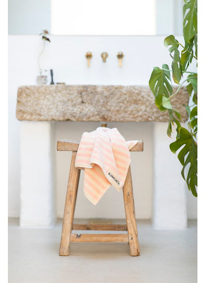 Naram guest towel - tropical & creme | Bongusta - de inKijk