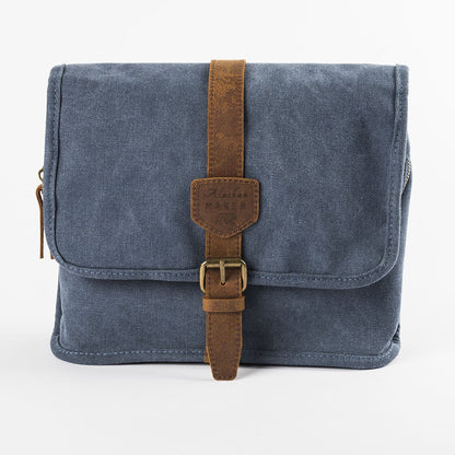 Hanging Toiletry Bag TRAPPER - navy blue | Alaskan Maker