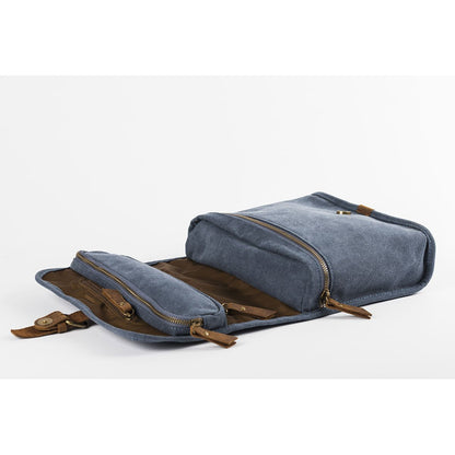 Hanging Toiletry Bag TRAPPER - navy blue | Alaskan Maker