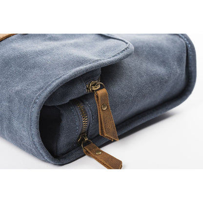 Hanging Toiletry Bag TRAPPER - navy blue | Alaskan Maker