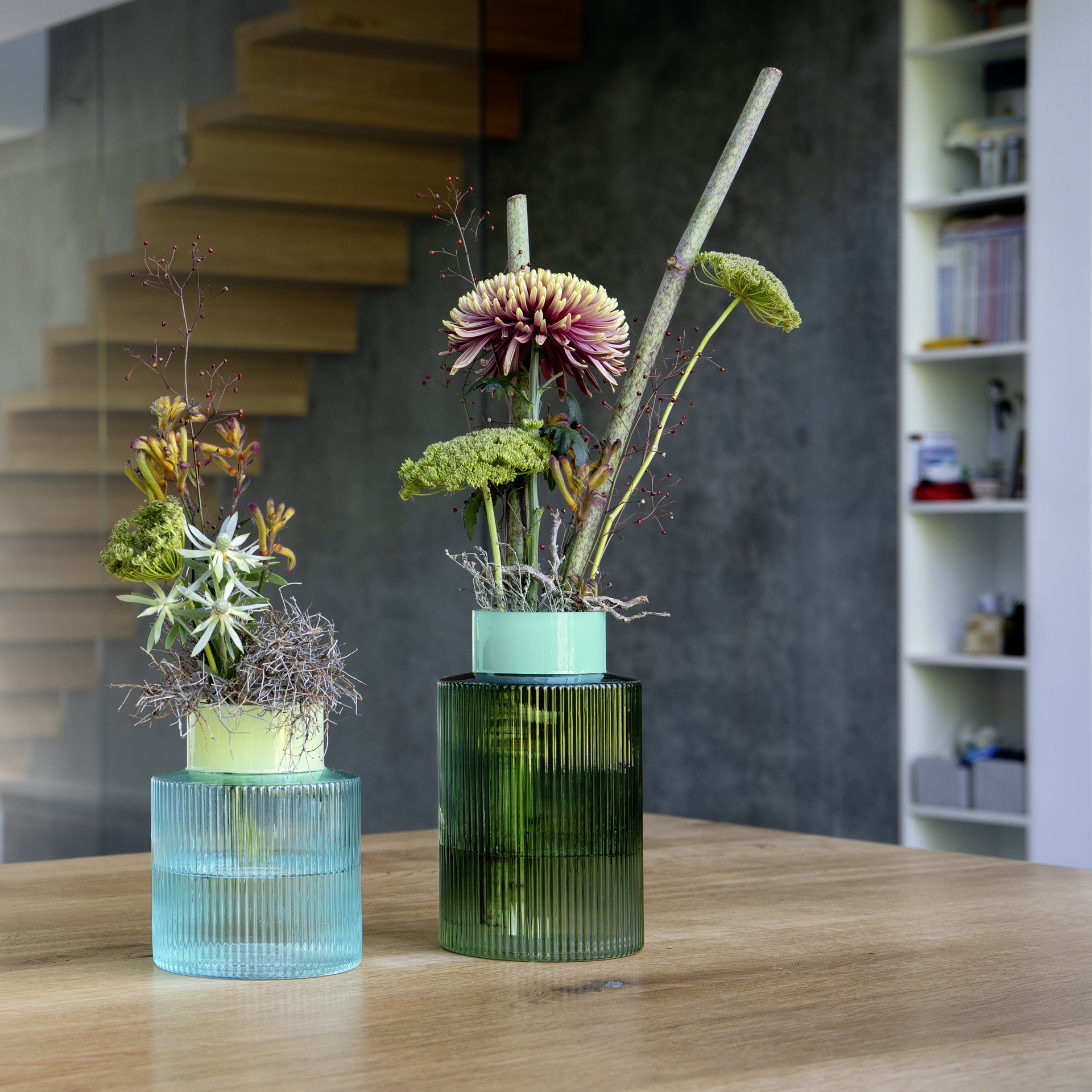 Glass vase groove - large - green | Remember - de inKijk