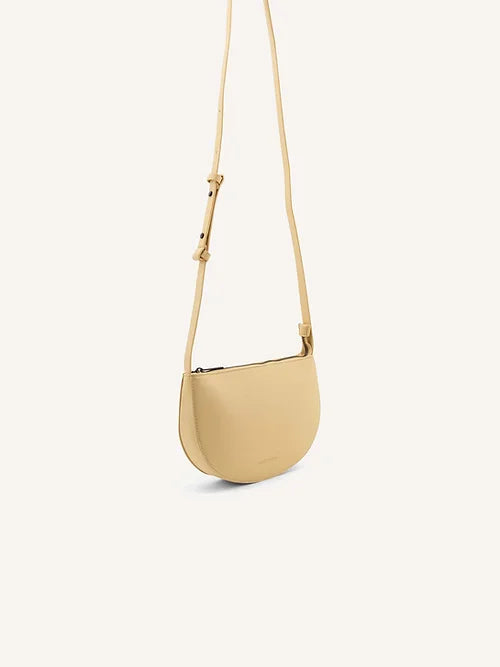 Farou half moon bag - hay | Monk & Anna