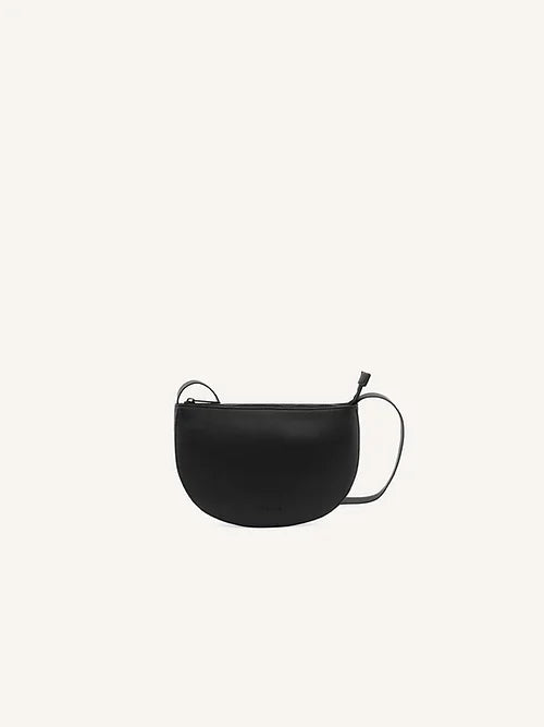 Farou half moon bag - black | Monk & Anna