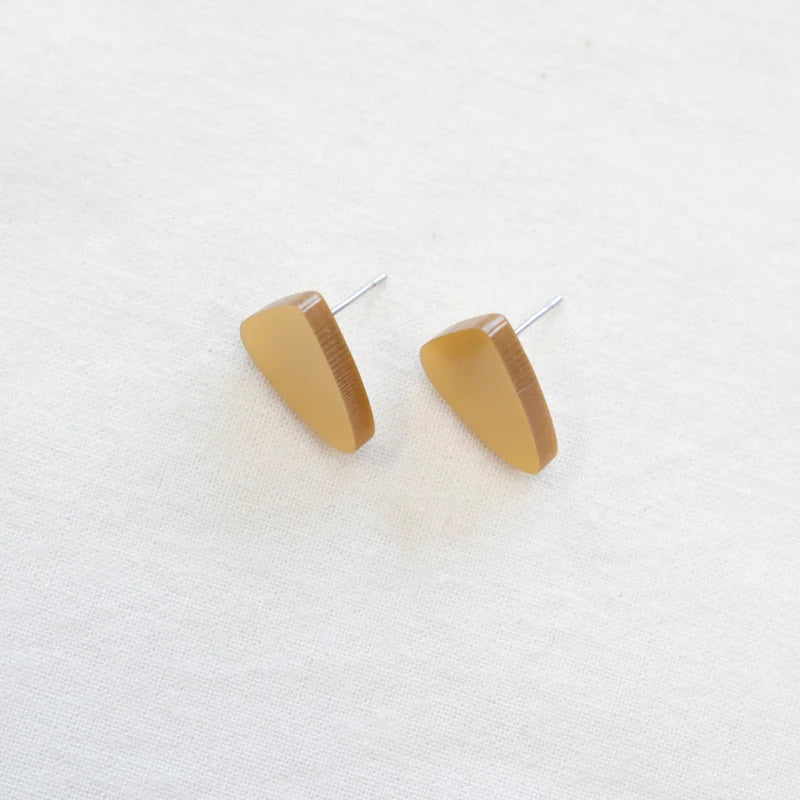 STUD.02 - goud | Studio Nok Nok