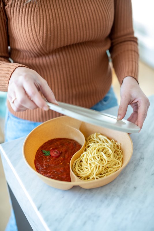 Connect separee bord met deksel 1,5 L - 3 kleuren | Koziol - de inKijk
