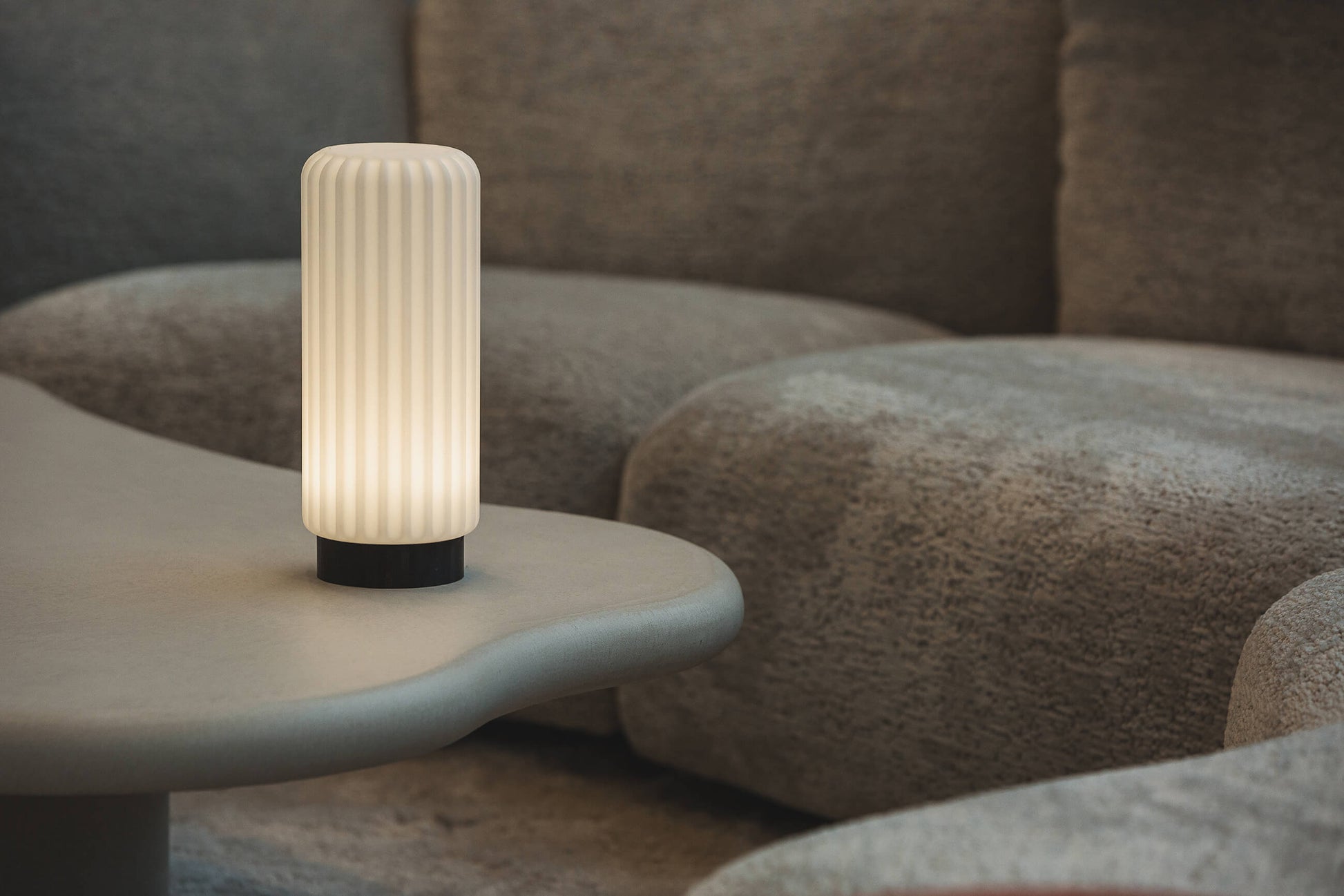 Dentelles lamp -  hoog - zwart | Atelier Pierre - de inKijk