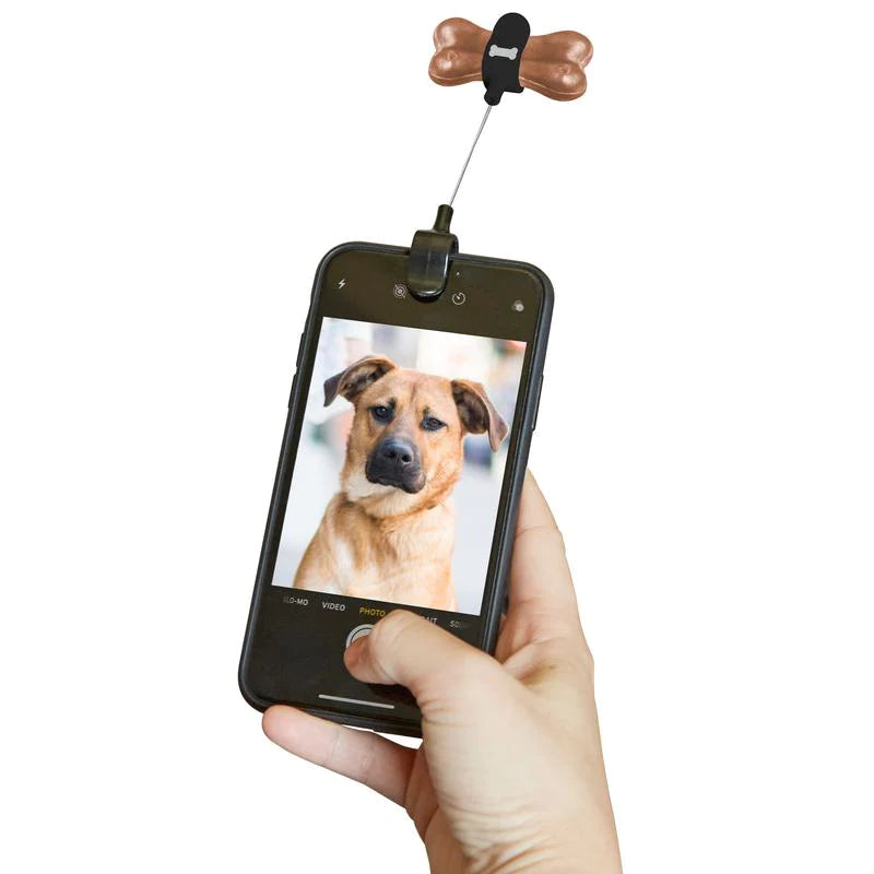 Dog treat selfie clip | Kikkerland