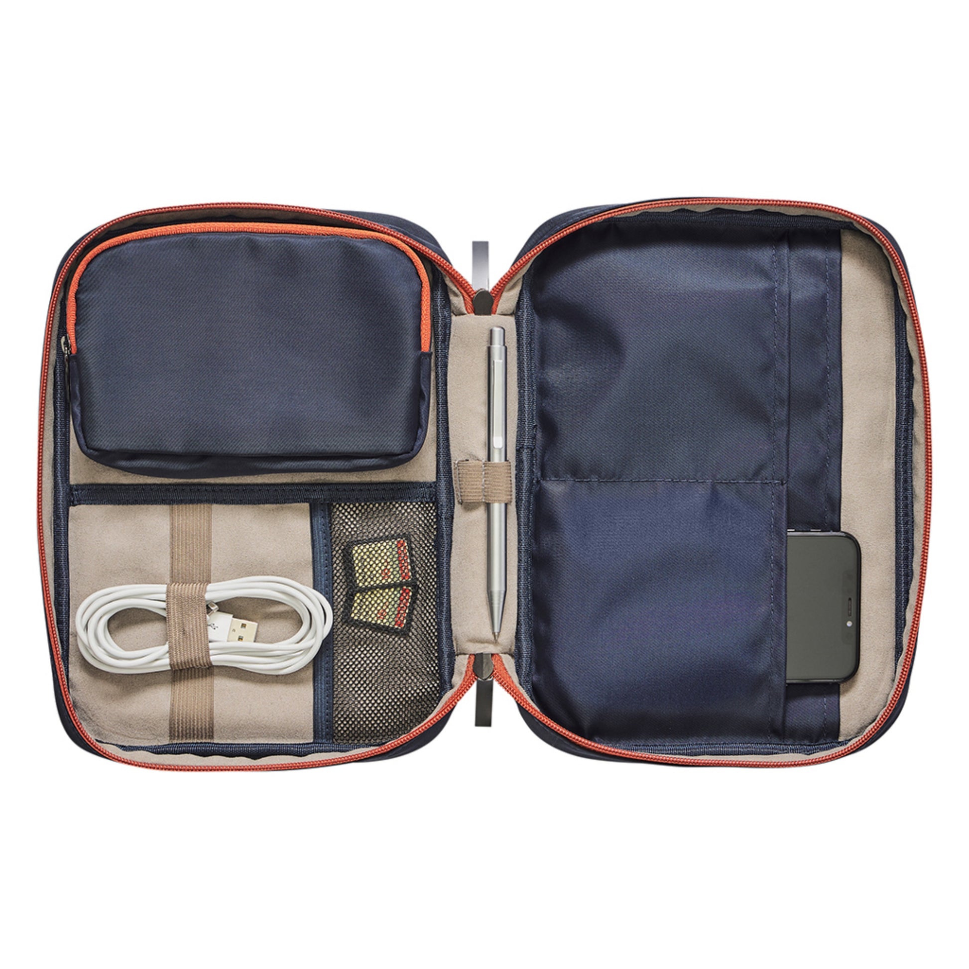 Tech travelcase | Gentlemen's hardware - de inKijk