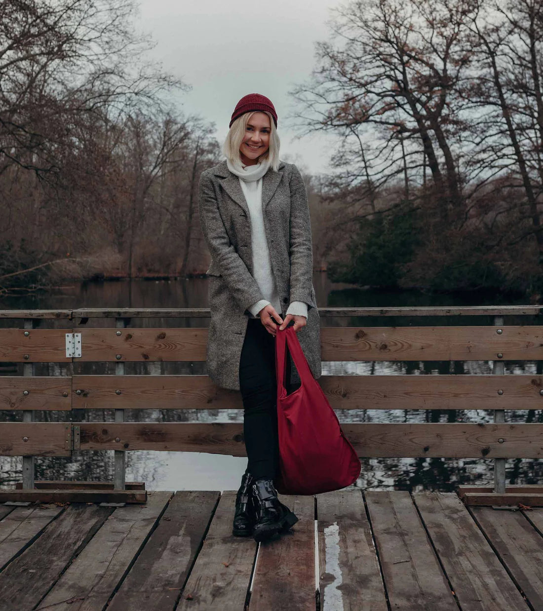 Rugzak en schoudertas in één - wijnrood | Notabag