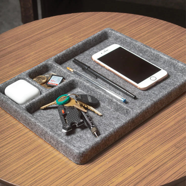 Felt catch-all tray | Kikkerland - de inKijk