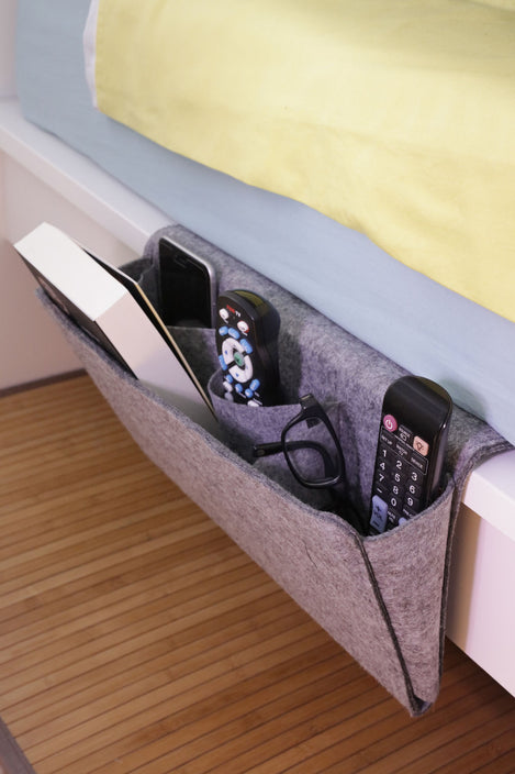 Bedside pocket large | Kikkerland