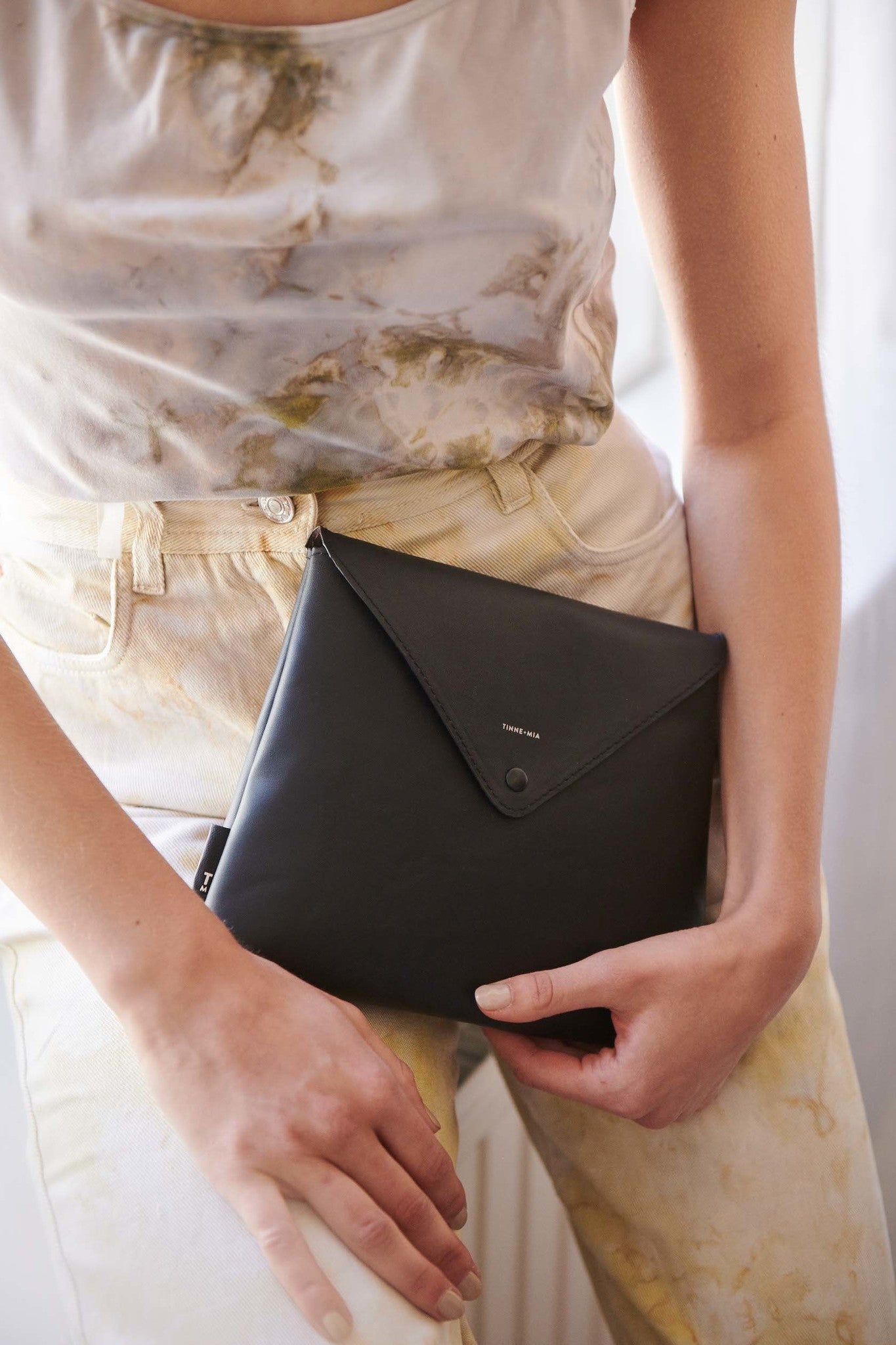 Envelope bag - black | Tinne + Mia
