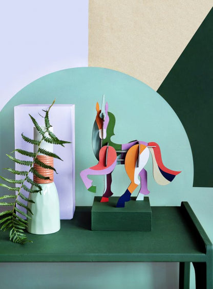 Giant unicorn - decoratie | Studio Roof