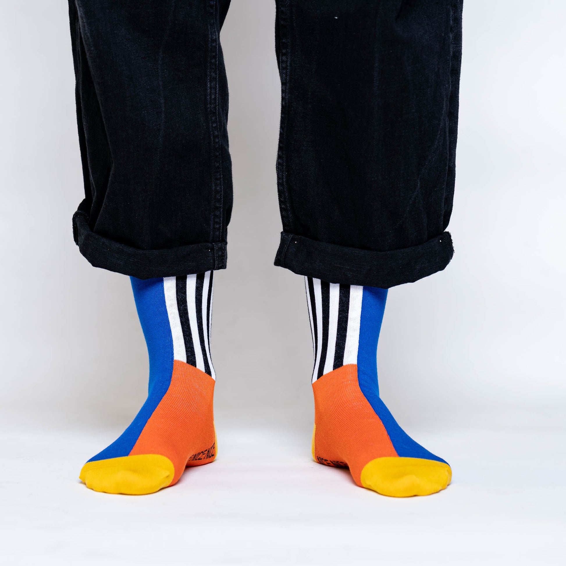 Sokken - half stripes - orange blue  | Nice Nice Nice - de inKijk