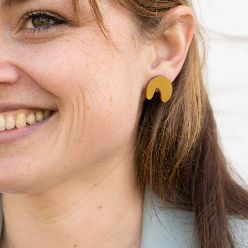 STUD.08 - goud | Studio Nok Nok